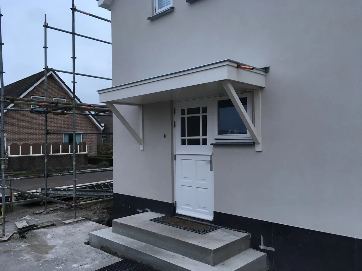 Dakrenovatie & Stucen buitengevel Rijsenhout, foto 11